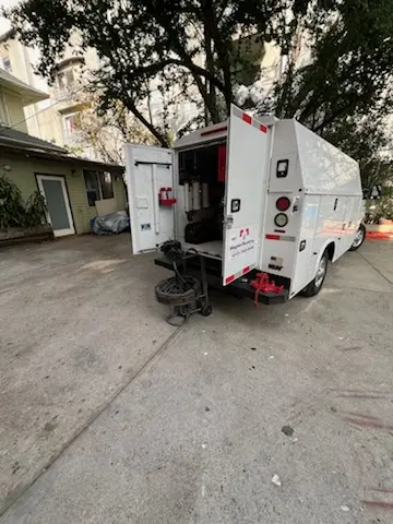 Magnet Plumbing service vehicle on-site for Water Heater Repair in San Buenaventura (Ventura)